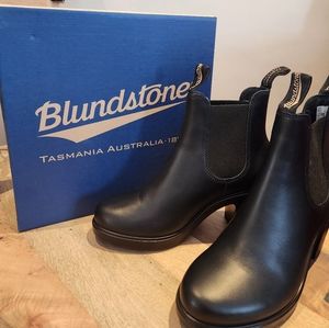 Blundstone 2365 Womens Heel Boot